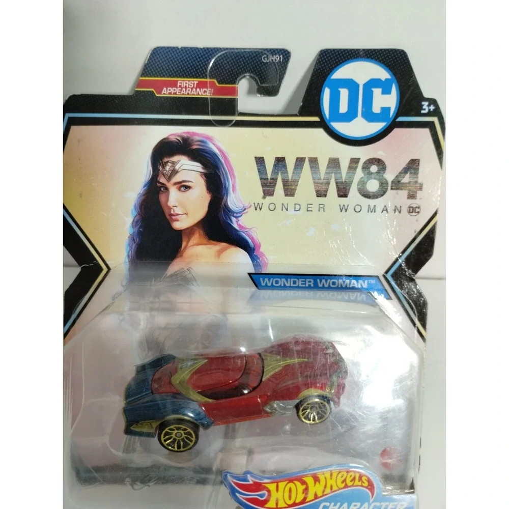 Hot Wheels Wonder Woman 1984 WW84 Character Car DC First‎ Appearance NIP